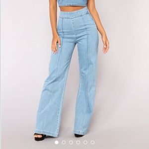 Almost Famous Flare jeans